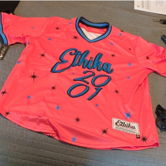 Bundle - Picture 7 of 7